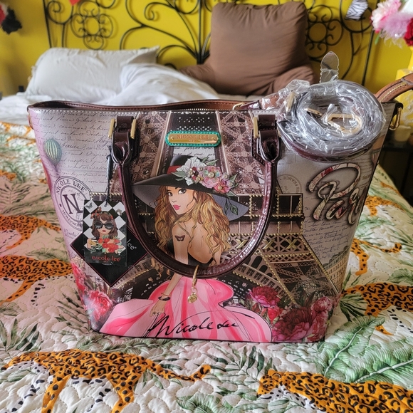 Nicole Lee Vivian Dreams Paris Shopper Tote Handbag.  NWT - Picture 8 of 11
